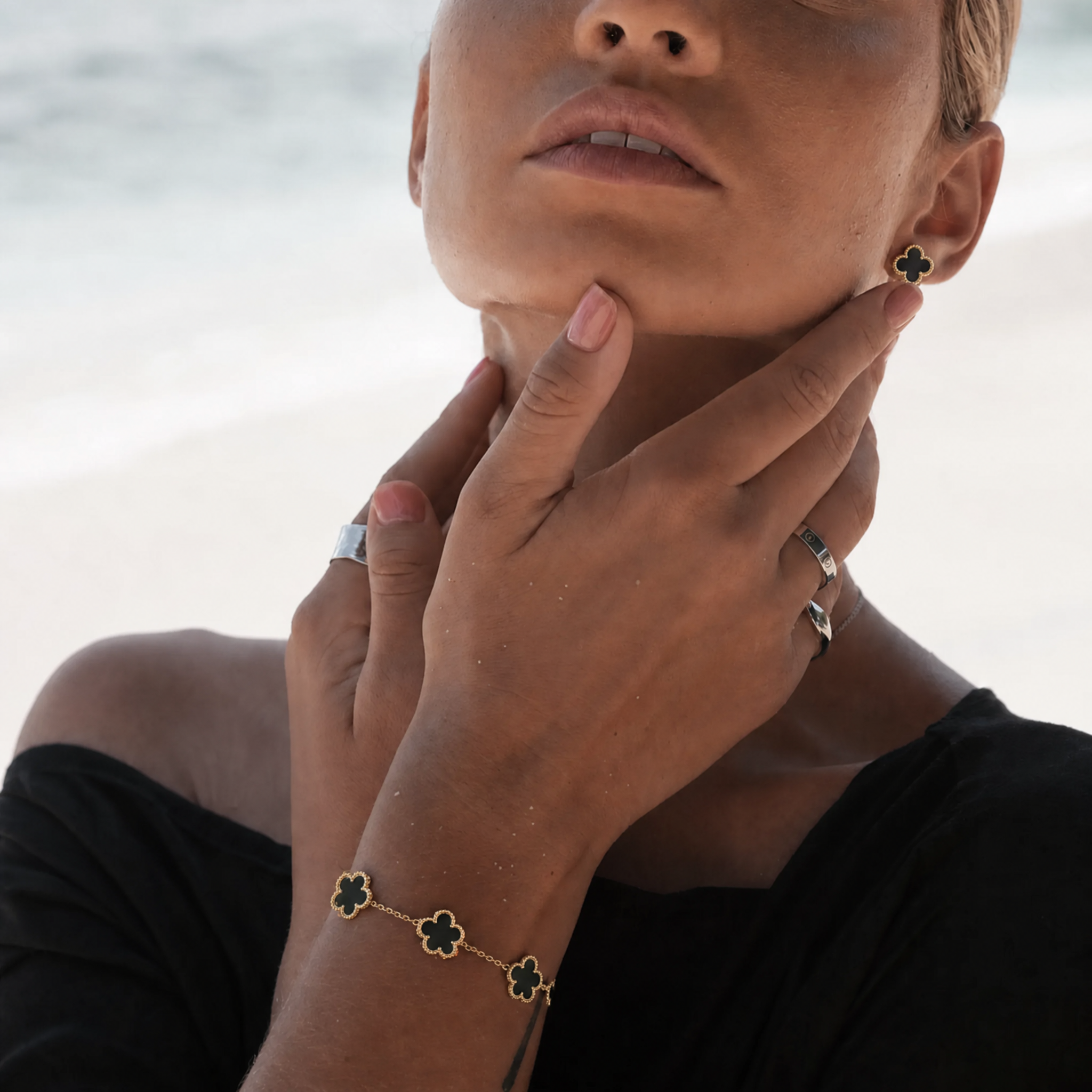 Pulsera Trèfle Oro y Ónix
