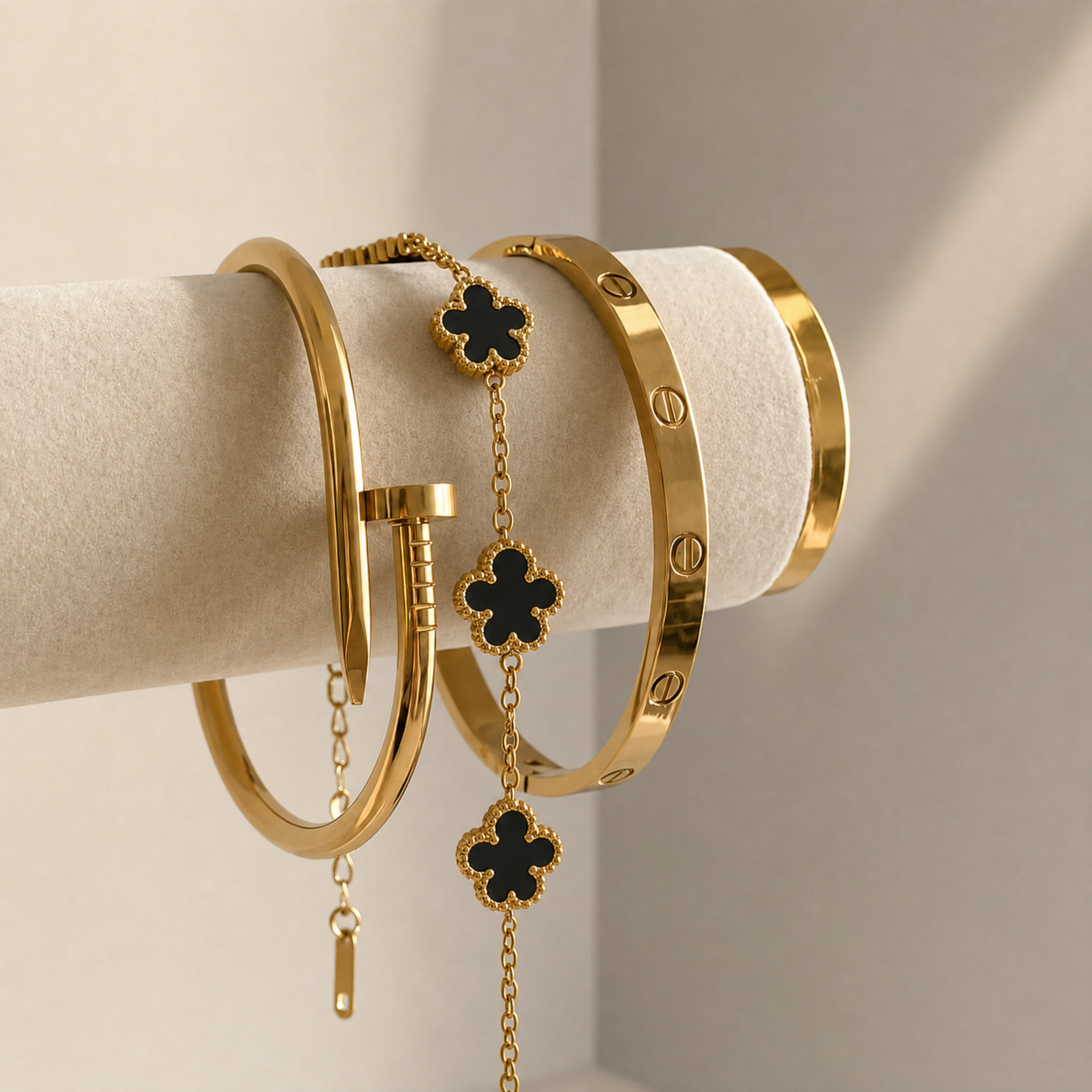 Pulsera Trèfle Oro y Ónix