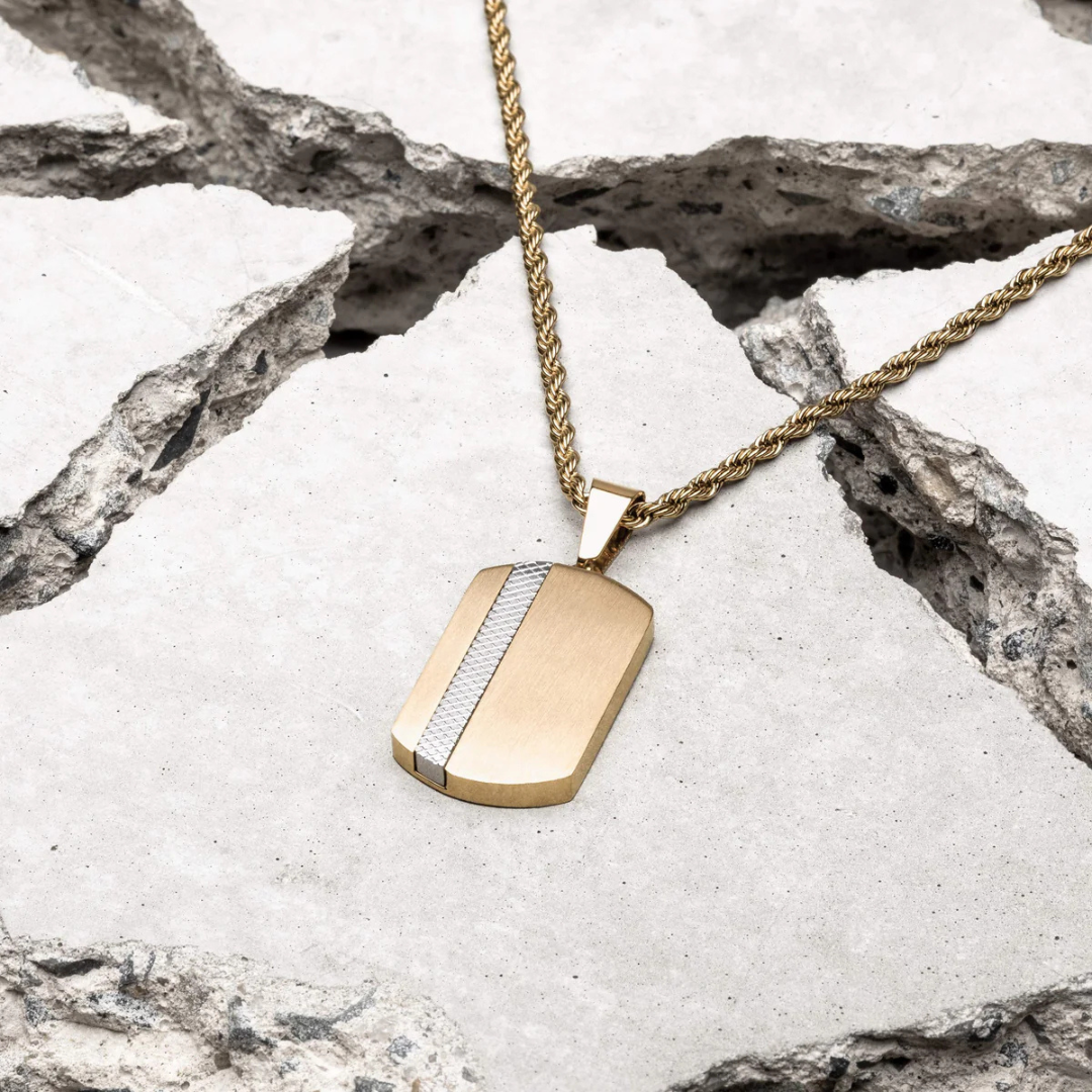 Tide Gold Minimalist Necklace Kaia