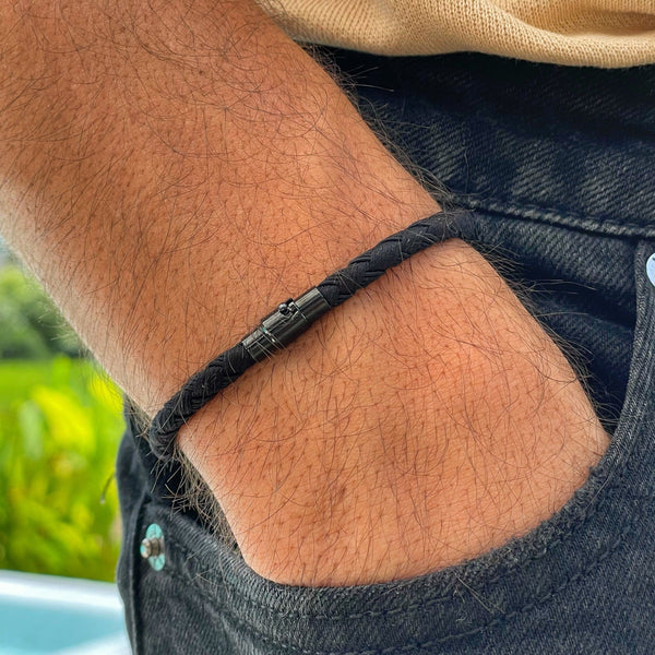 Norcia Black Minimalist Rope Bracelet Kaia