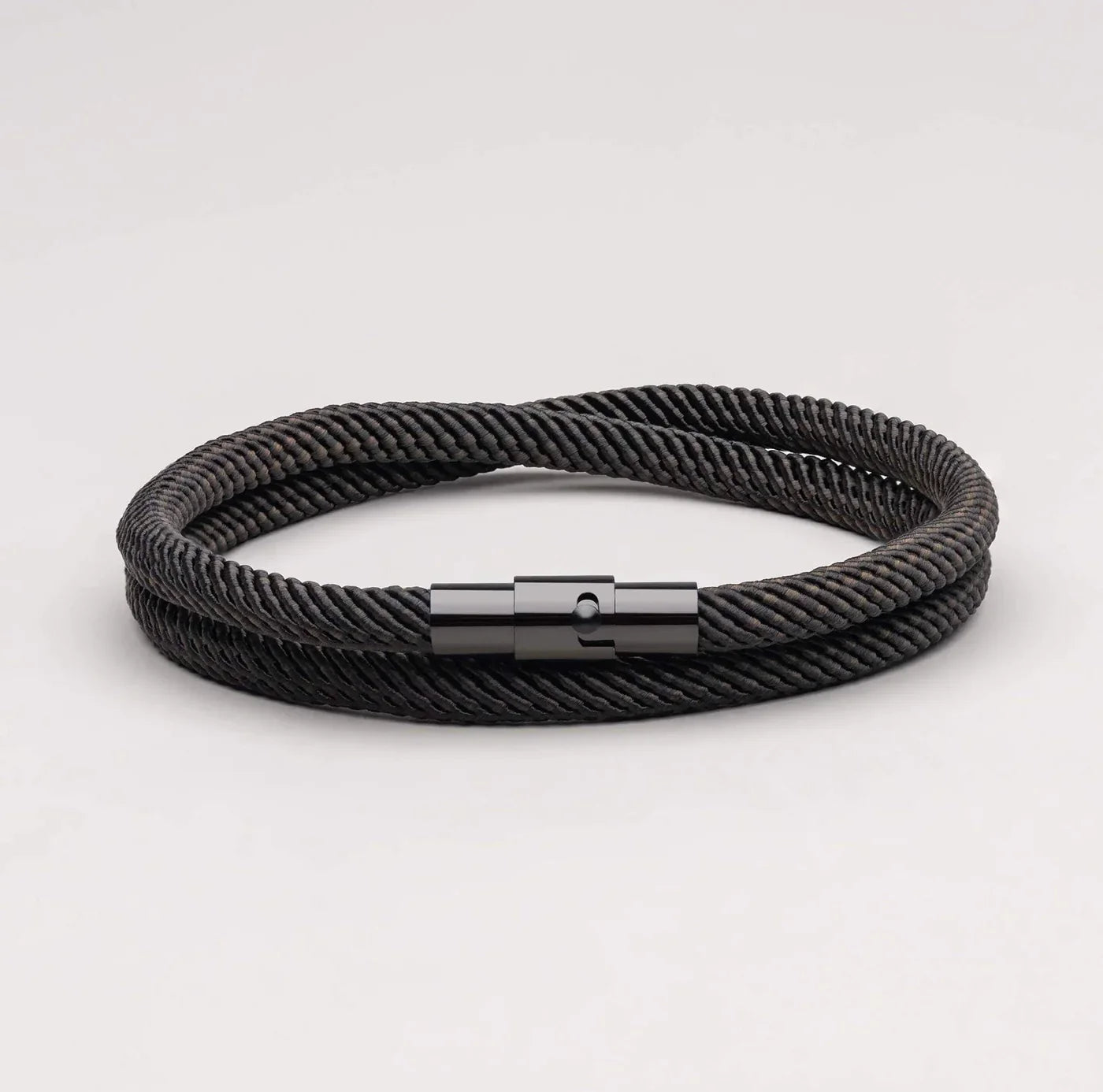 Wave Black Minimalist Rope Bracelet Kaia