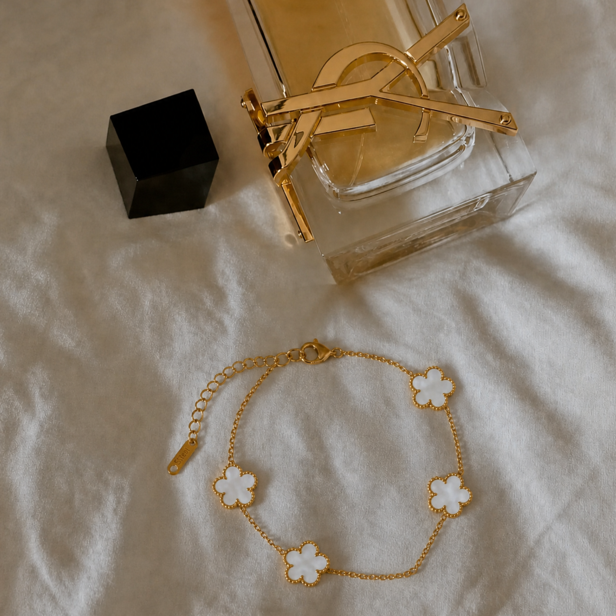 Pulsera Trèfle Oro y Perla