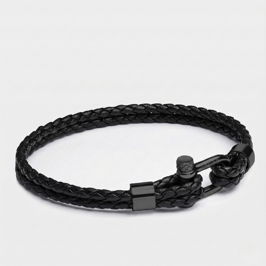 Helix All Black Minimalist Leather Bracelet Kaia