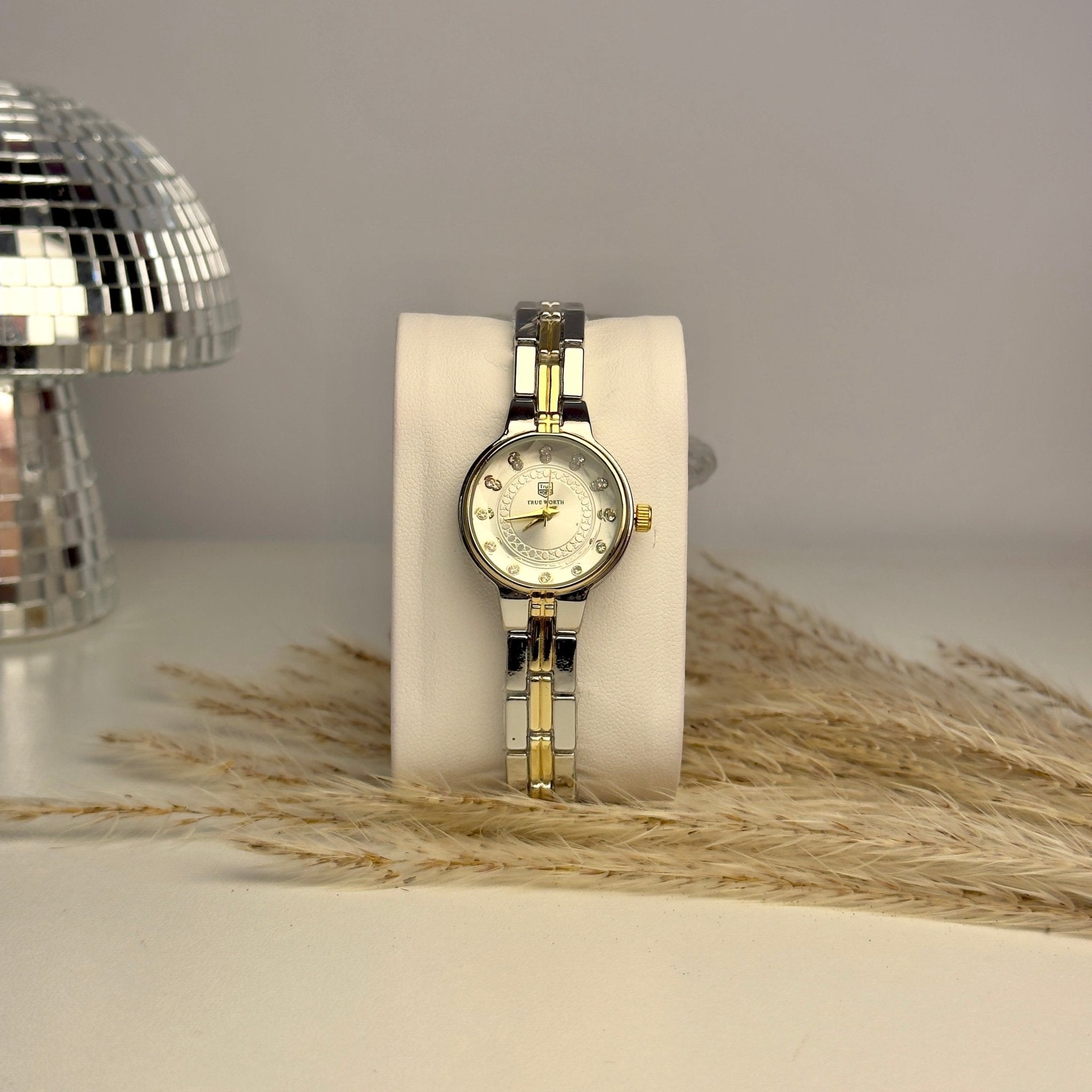Dual-Tone Reloj For Slim Wrist